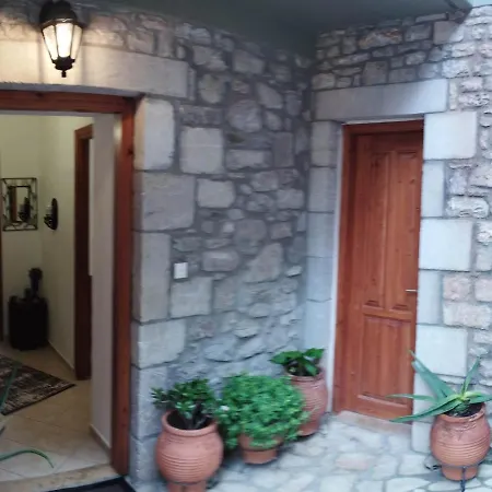 ερυκίνη Guest house Dhimitra (Arcadia)