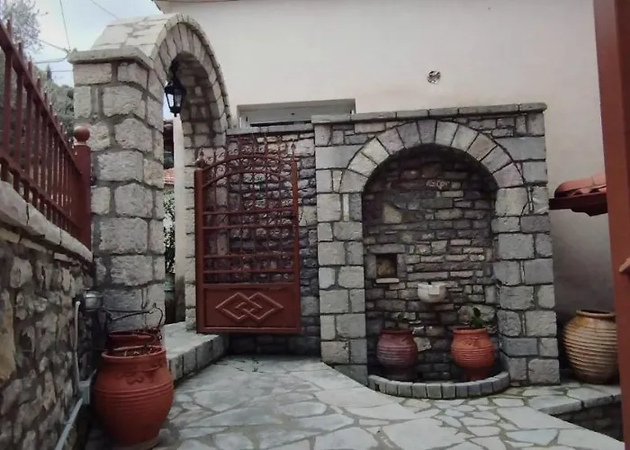 ερυκίνη 3* Dhímitra