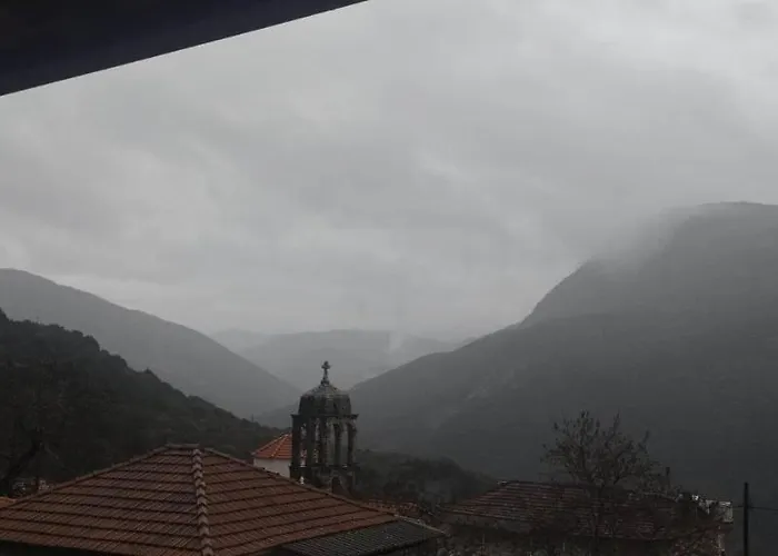 ερυκίνη ゲストハウス Dhímitra