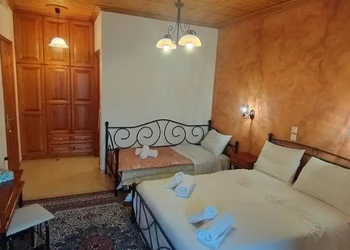 ερυκίνη ゲストハウス Dhímitra